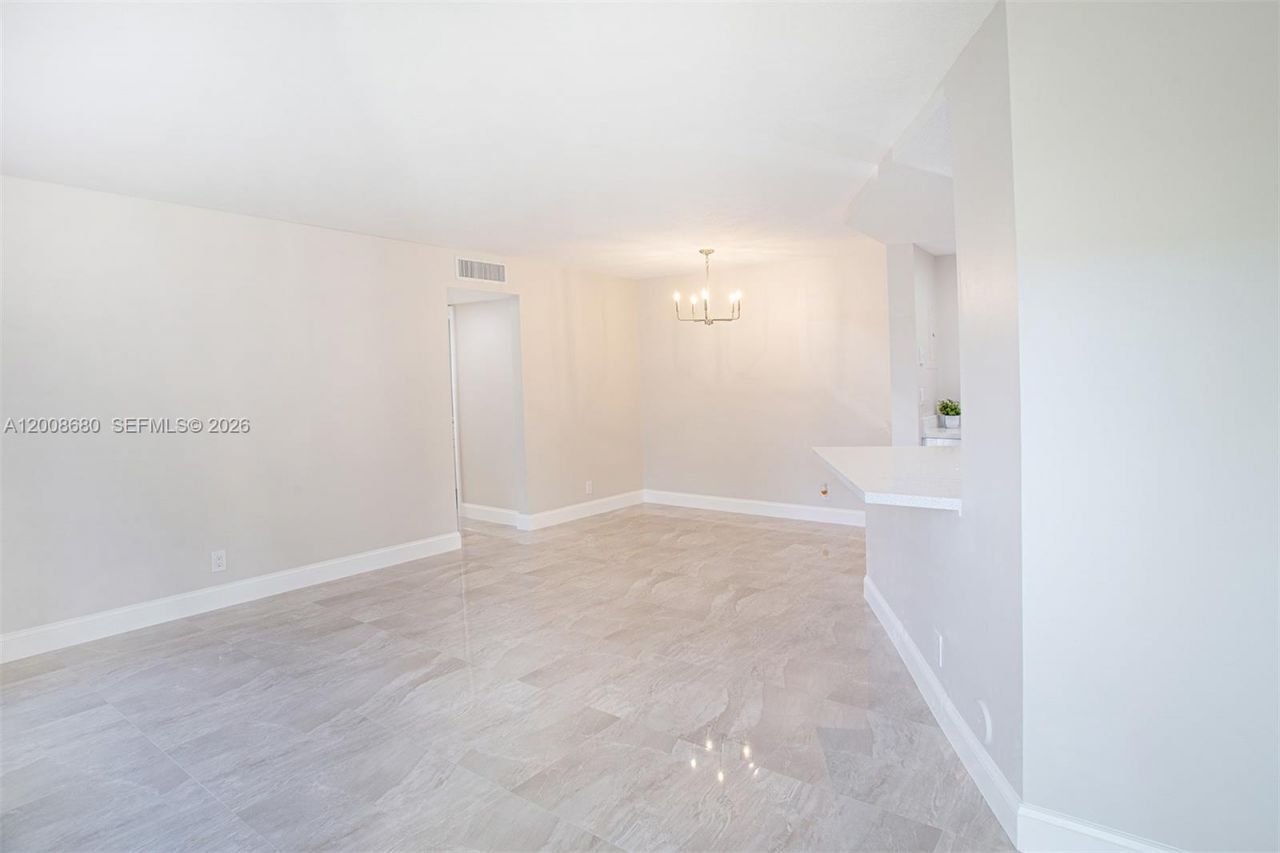7527 S Oriole Blvd , Unit 101, Delray Beach, FL 33446 Photo