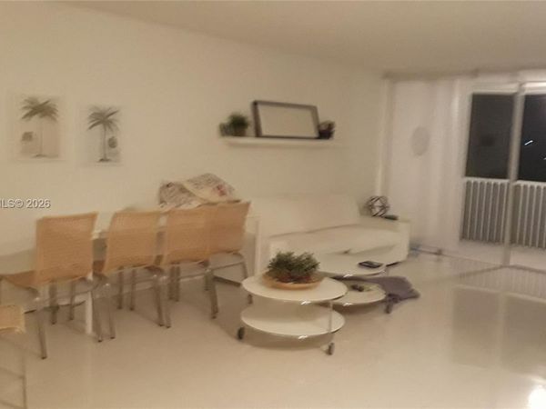 1680 NE 191st St , Unit 105-2, Miami, FL 33179