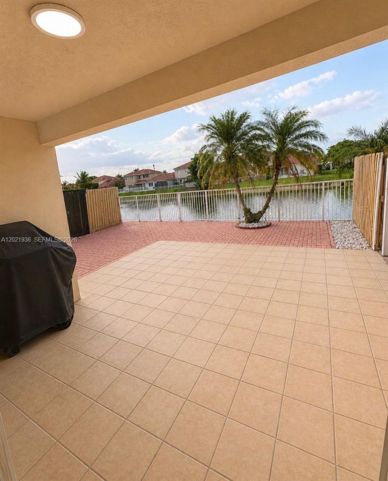 16342 SW 45th Ter , Miami, FL 33185 Photo