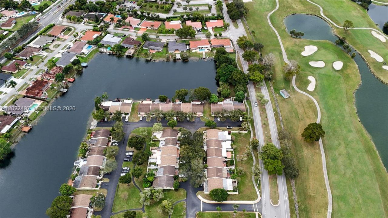 13932 Kendale Lakes Dr , Unit 13932, Miami, FL 33183 Photo