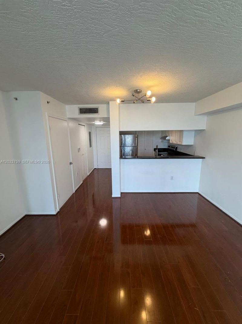 102 SW 6th Ave , Unit 305, Miami, FL 33130 Photo