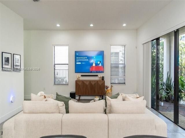 9794 W 34th Ct , Hialeah, FL 33018 Photo