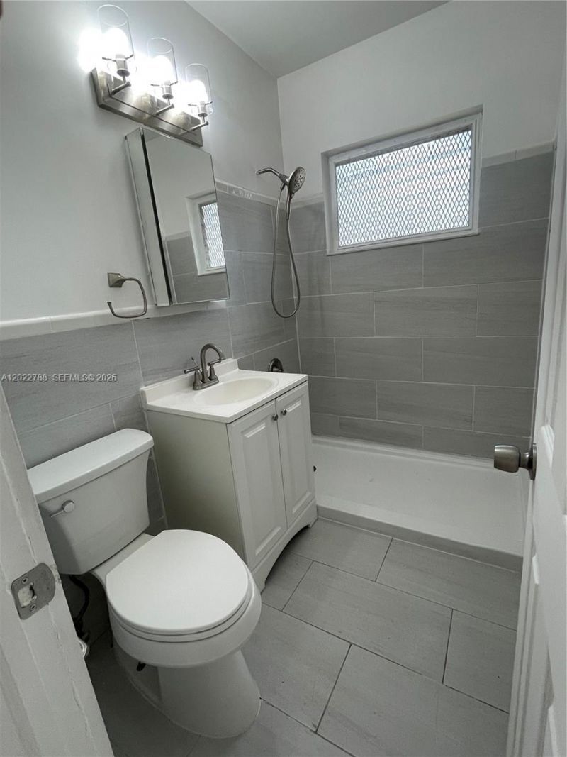 940 SW 4th Ave , Unit 1, Miami, FL 33130 Photo