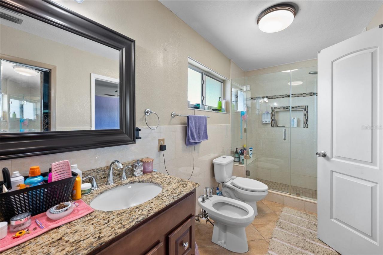 2100 Avenue H , Marathon, FL 33050 Photo