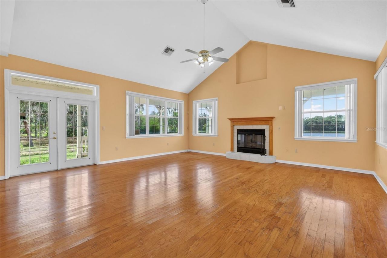 493 Malauka Loop, Ocklawaha, FL 32179 Photo