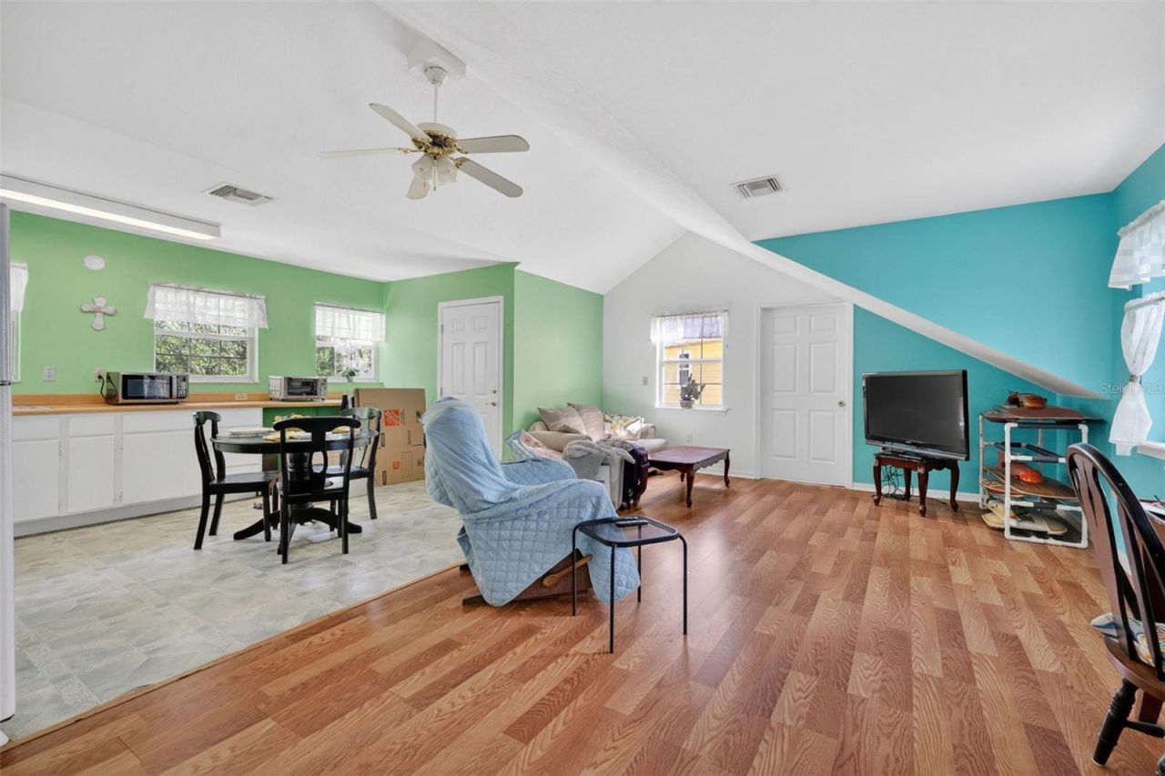 493 Malauka Loop, Ocklawaha, FL 32179 Photo