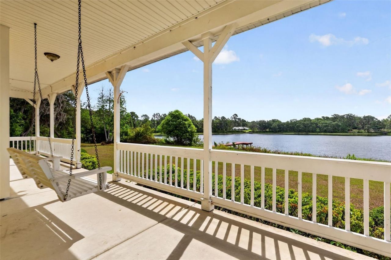 493 Malauka Loop, Ocklawaha, FL 32179 Photo