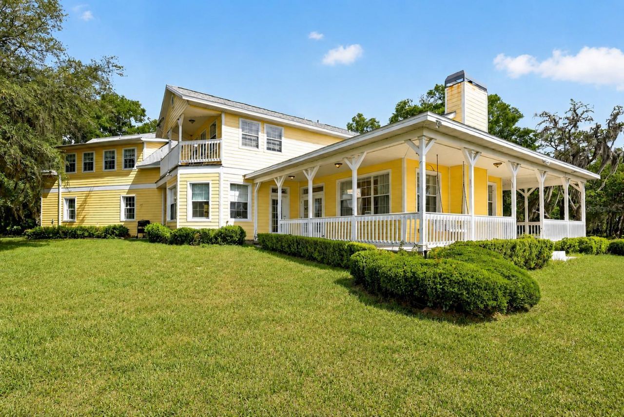 493 Malauka Loop, Ocklawaha, FL 32179 Photo