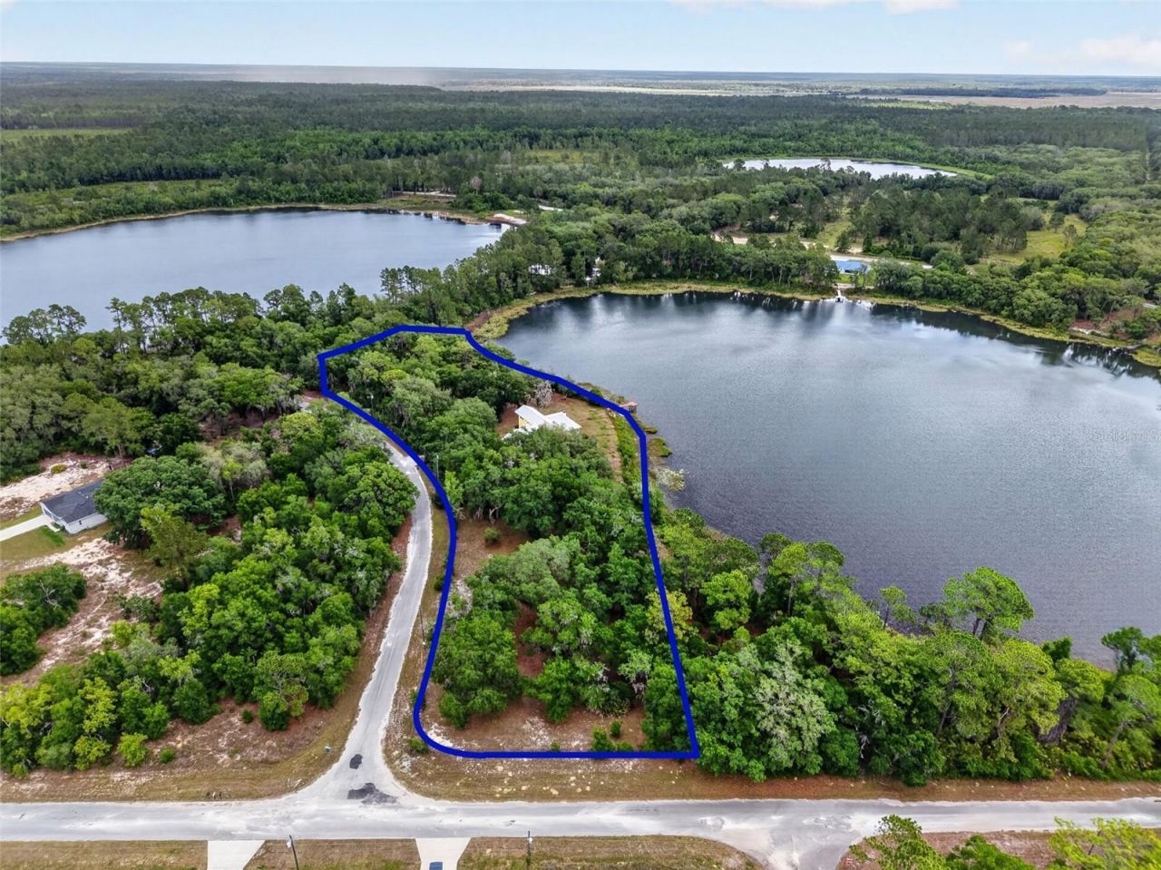 493 Malauka Loop, Ocklawaha, FL 32179 Photo