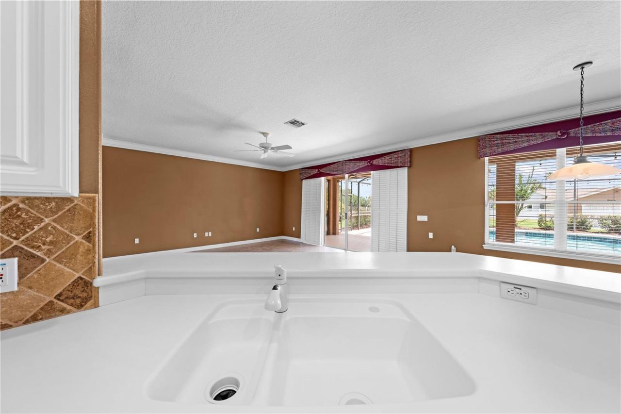 1620 Marina Lake Dr, Kissimmee, FL 34744 Photo