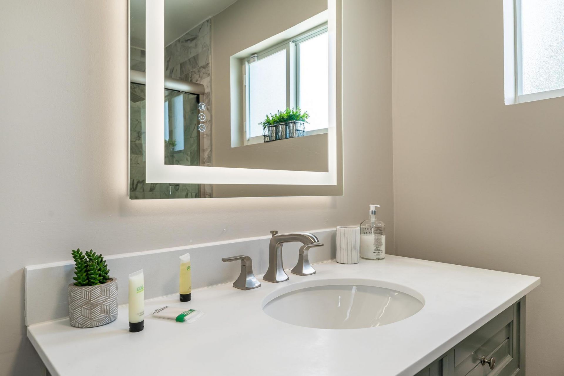 300 SE 8th Court, Pompano Beach, FL 33060 Photo