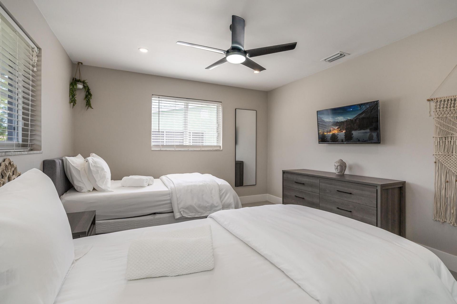 300 SE 8th Court, Pompano Beach, FL 33060 Photo