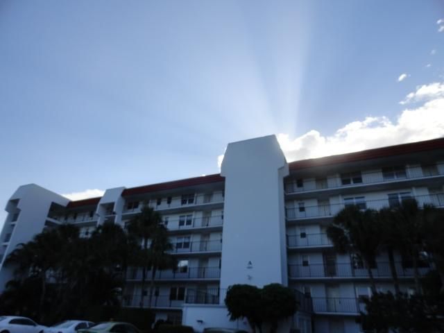 3593 Birdie Dr, Unit 103, Greenacres, FL 33467 Photo
