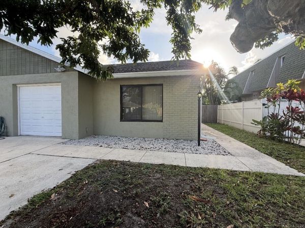 9083 W Highland Pines, Unit 9083, Palm Beach Gardens, FL 33418