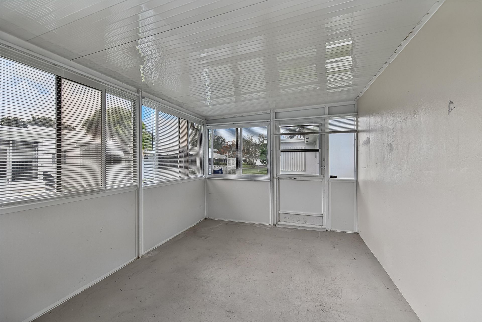 2581 E Golf Boulevard, Pompano Beach, FL 33064 Photo