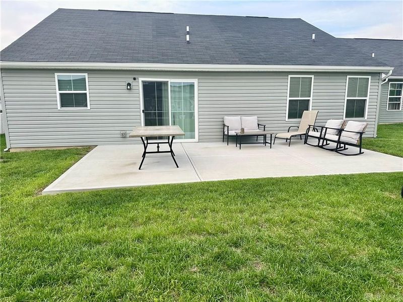 4022 Lupine Way, Tipp City, OH 45371 Photo 2