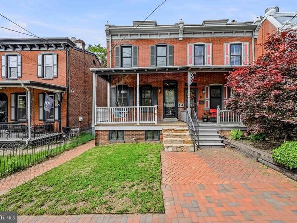 210 W 18TH STREET, WILMINGTON, DE 19802