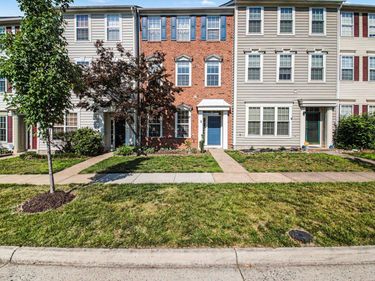 26065 LANDS END DRIVE , CHANTILLY, VA 20152