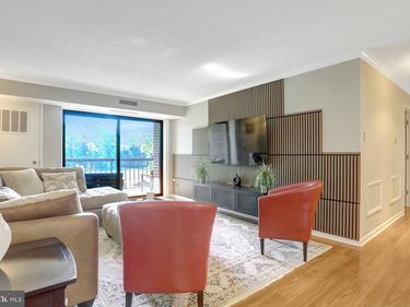 200 N PICKETT STREET N , Unit 206, ALEXANDRIA, VA 22304