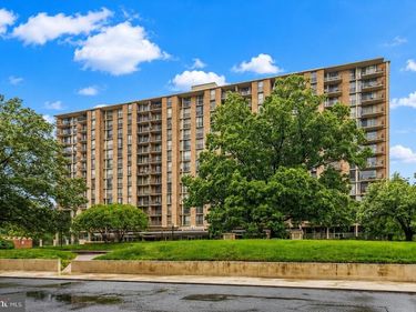 4600 S FOUR MILE RUN DRIVE, Unit 1205, ARLINGTON, VA 22204