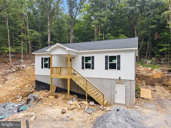 424 STONE RIDGE ROAD, HARPERS FERRY, WV 25425