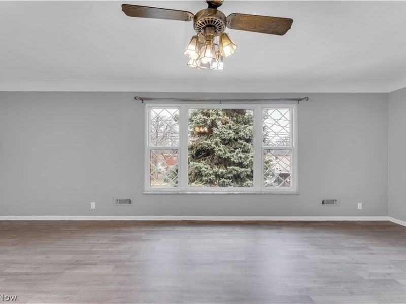 2915 Snow Road, Unit 2/UP, Parma, OH 44134 Photo 3