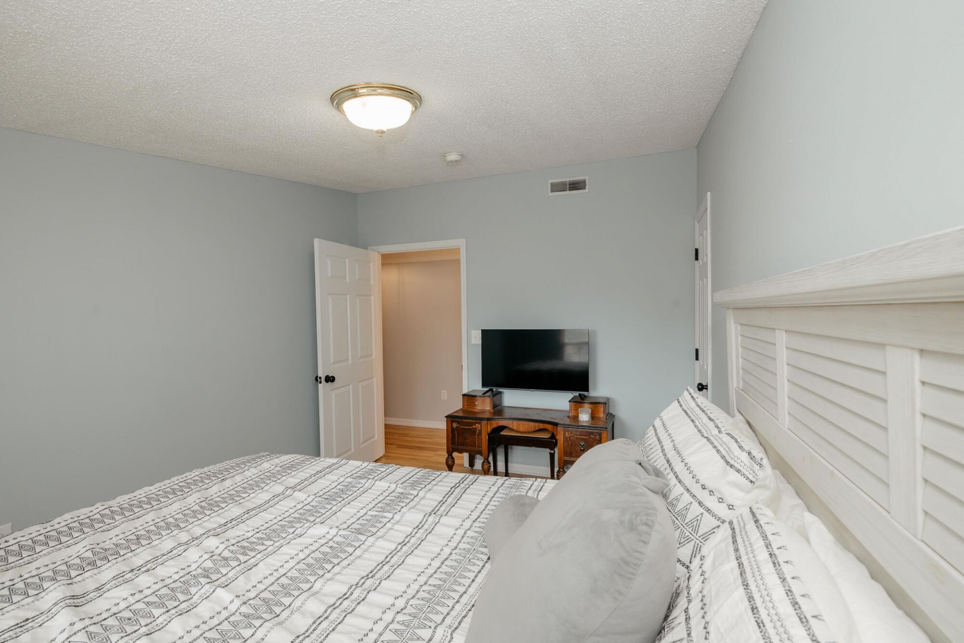 110 Wicker Court Photo 26