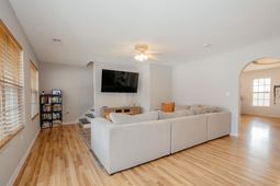 110 Wicker Court photo 4