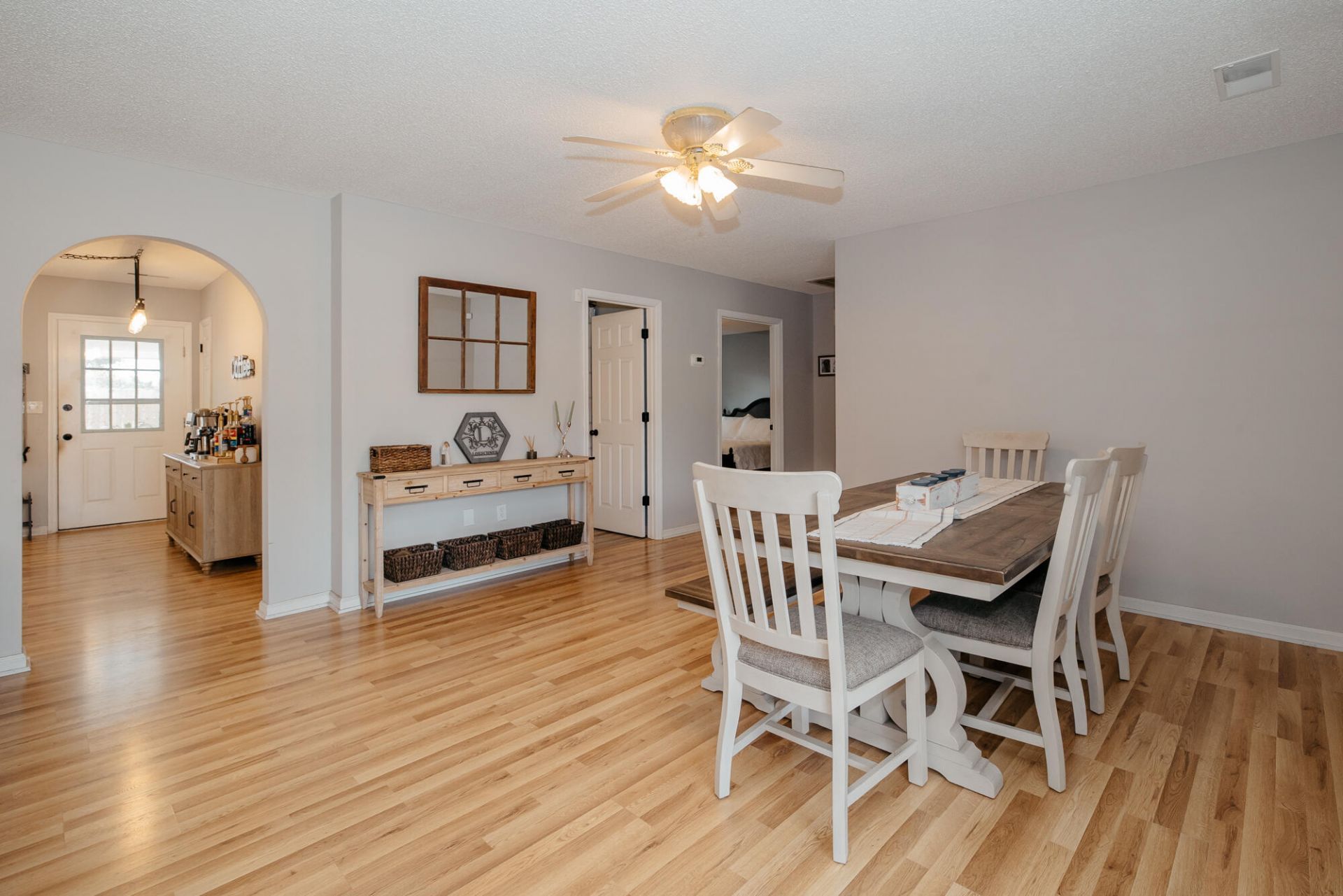 110 Wicker Court Photo 5