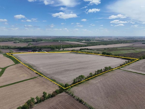 E Bertram Rd. , Mt Vernon, IA 52314