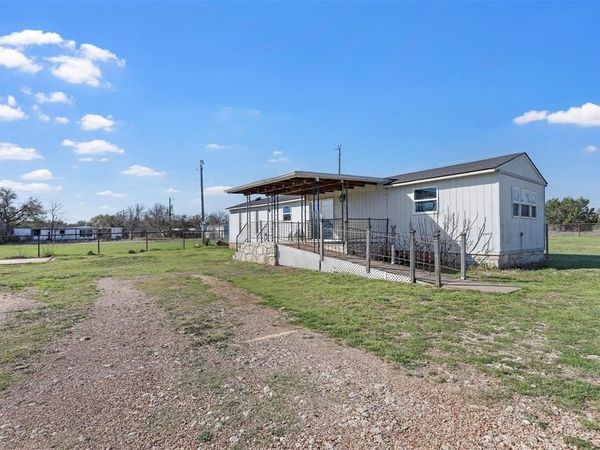 3205 Oak Hill Drive , Granbury, TX 76048