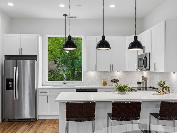 5647 Live Oak Street, Unit 105, Dallas, TX 75206