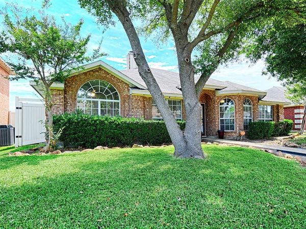 1544 Birkenhead Lane, Lancaster, TX 75134