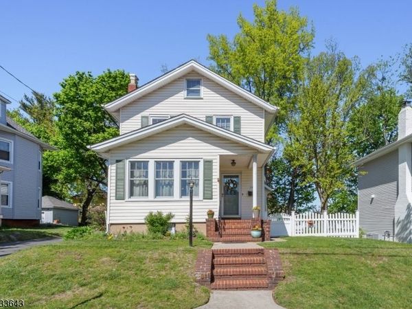 141 Henry St, Hasbrouck Heights, NJ 07604