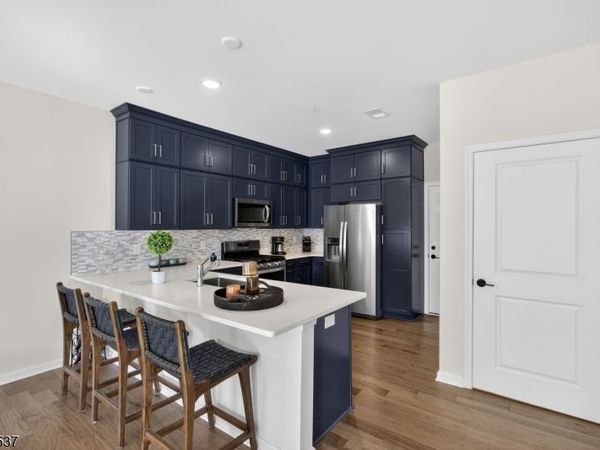 3 Sadie Cir, Union, NJ 07083