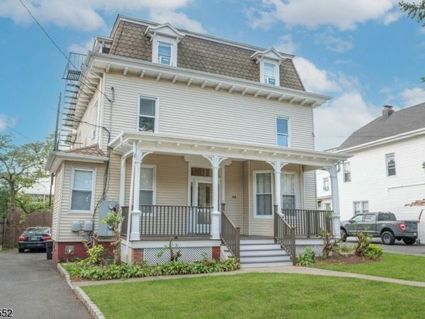 46 Franklin Pl, Summit, NJ 07901