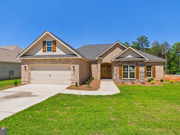 214 Golden Chestnut Bend, Bonaire, GA 31005