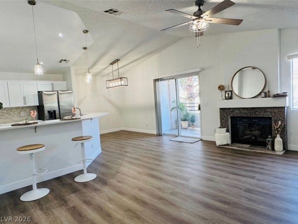 7905 Ryandale Circle, Unit 201, Las Vegas, NV 89145