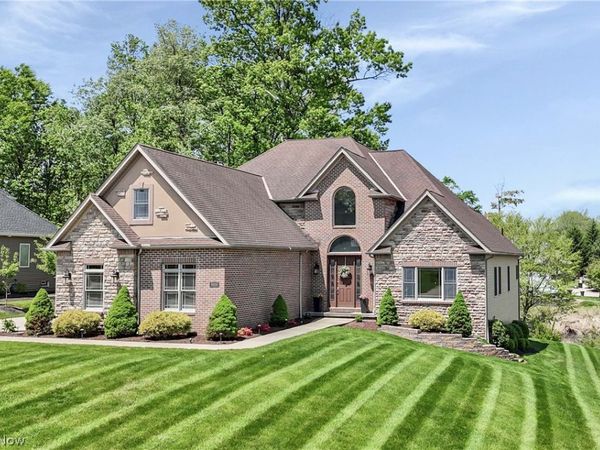 9000 Crooked Creek Lane , Broadview Heights, OH 44147