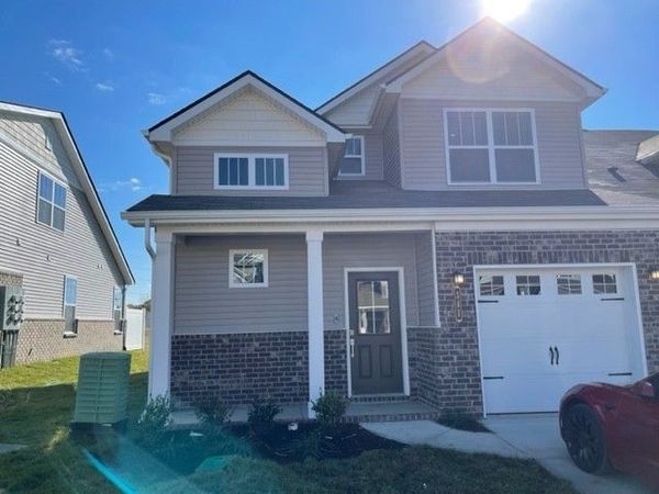 658 Birdie Dr , Spring Hill, TN 37174