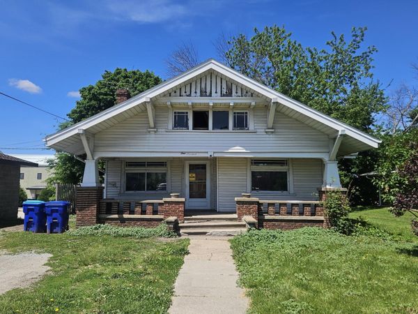 111 5th Ave NE , Independence, IA 50644