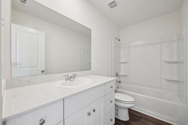 5291 Cottage Landing Drive Photo 11