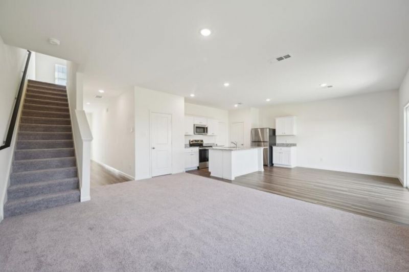 5291 Cottage Landing Drive Photo 9