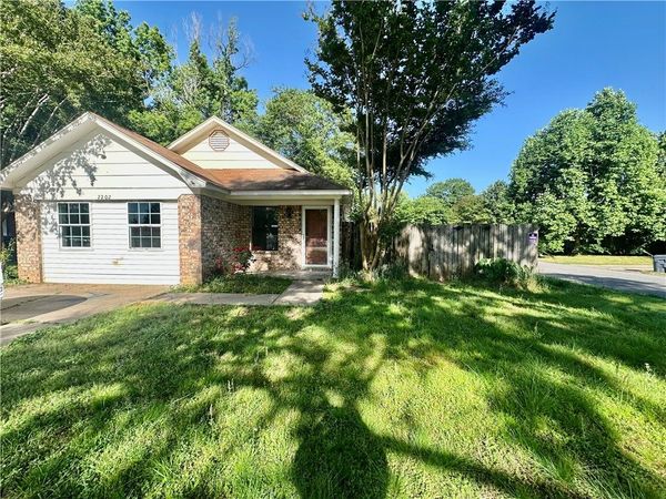 2202 S Jackson Cove , Russellville, AR 72802