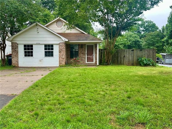 2202 S Jackson Cove , Russellville, AR 72802