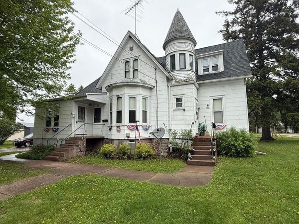 84 PEARL STREET, Clintonville, WI 54929