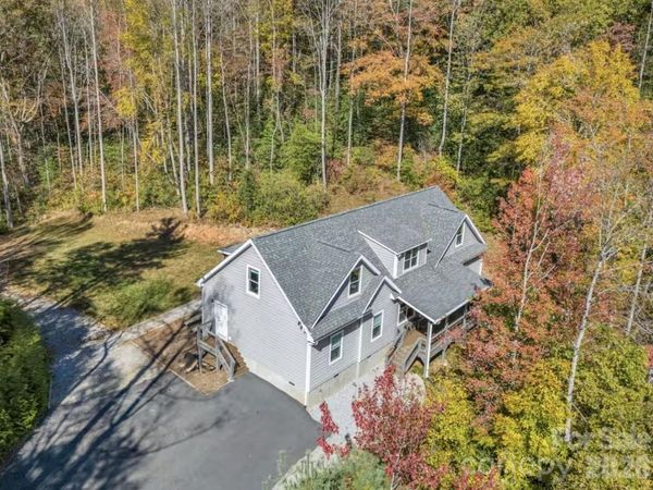 311 Charming Lane, Hendersonville, NC 28792