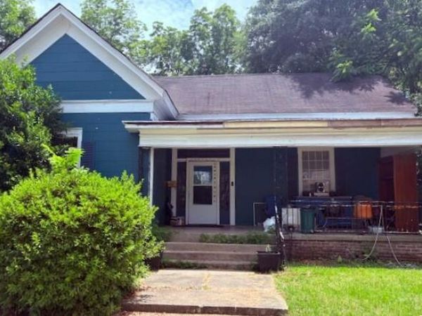 1522 3rd N, Columbus, MS 39701