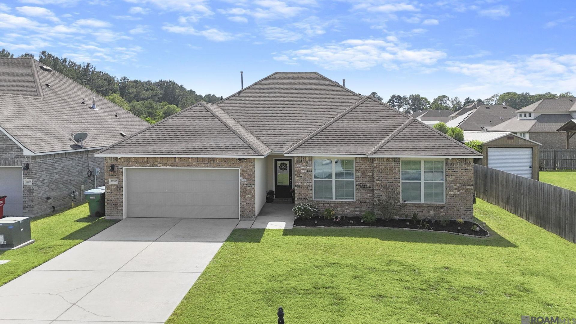36987 Oak View Ln, Denham Springs, LA 70706 Main Photo