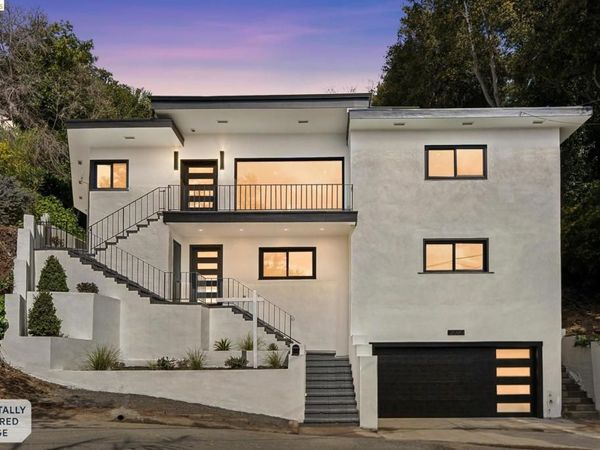 2090 WRENN ST., Oakland, CA 94602